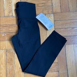NWT Lululemon Train Times 7/8 pant